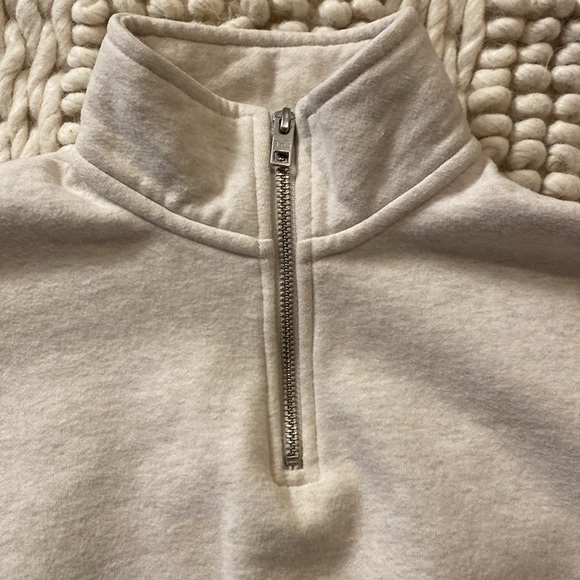 Aritzia TNA Cozy Crop 1/4 Zip - Picture 4 of 7